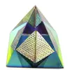 Piramidă Decorativă din Sticlă Cristalină, 5,5 cm – Ornament Elegant pentru Birou