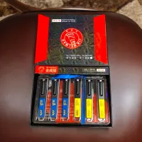 Set Unghiere - 12 Bucăți, Diverse Culori, Ambalaj Cutie - Ideal pentru Vânzare