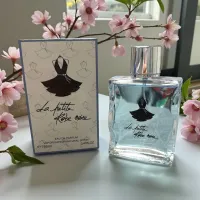 Parfum de damă 100 ml miros elegant si persistent