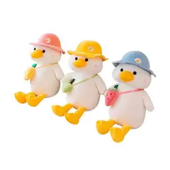 Rață de Pluș cu Pălărie și Accesoriu Elegant, Material Extra-Moale, Design Vesel, Înălțime 25 cm, Multicolor