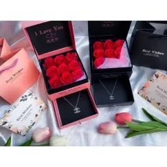 LoveBox cu 9 trandafiri din săpun și sertar, - E382