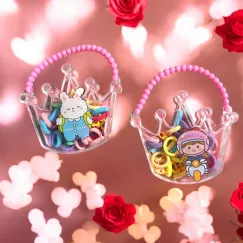 Set Accesorii Păr în Cutie Coroană cu Mărgele Roz tip gentuța - Elastice Colorate și Clame Mini