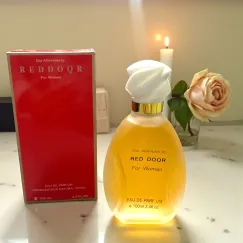 En-gros Parfum feminin intens și rafinat 100 ml cu aromă elegantă pentru zi și seară - vânzare en-gros pentru revânzare