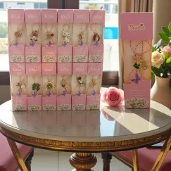 En-gros Mărțișor broșă 24 set în cutii roz tip cadou, modele mixte, 1 Martie - vânzare en-gros pentru revânzare