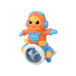 Rață Spațială Interactivă cu Cască de Astronaut, Mașinuță Electrică Rotativă la 360°, Efecte de Lumini LED și Melodii Vesele, Înălțime 18 cm