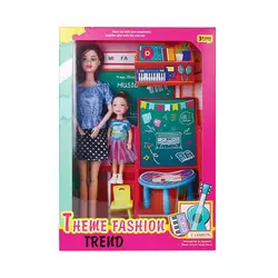 Set Păpușă Articulată „La Școală”, Include Ghiozdan, Ochelari și Accesorii de Studiu, Înălțime Păpușă 30 cm, Multicolor