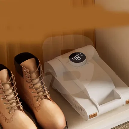 Uscător electric pentru încălțăminte pliabil cu depozitare compactă
