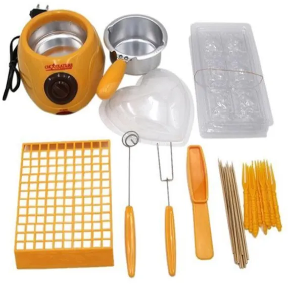 Set fondue cu accesorii pentru deserturi