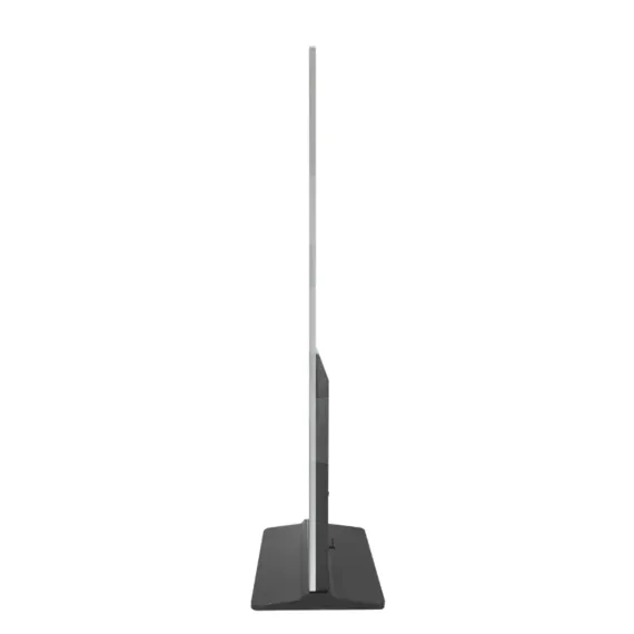 Ecran digital informativ de 50 inch amplasat într-un mall pentru afișaj publicitar