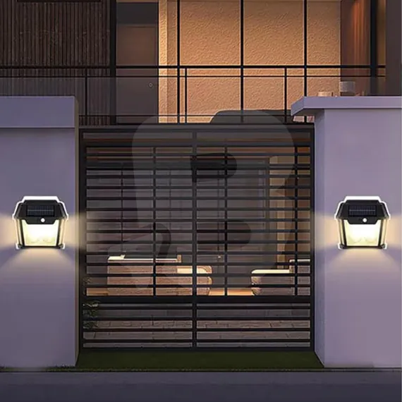 Lampă solară pentru exterior cu senzor de mișcare și iluminare automată