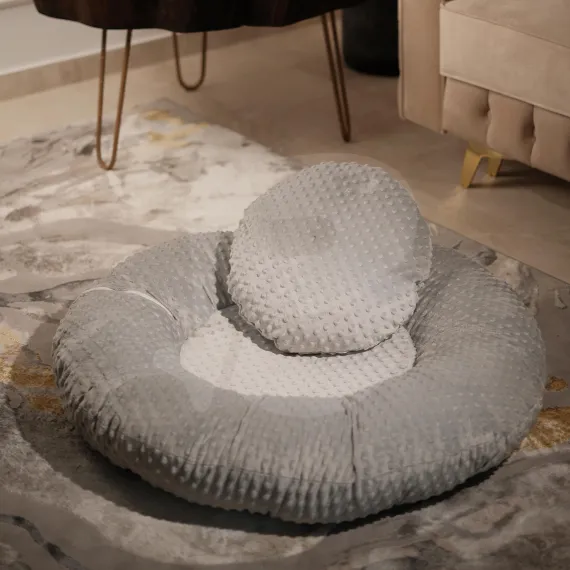 Pernă Culcuș Rotundă din Minky Premium pentru Căței și Pisici, Talie Mică și Medie, Pernă și Burduf Detașabile, 85 cm x 85 cm, Gri