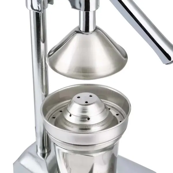 Detaliu con de presare și sită storcător manual inox