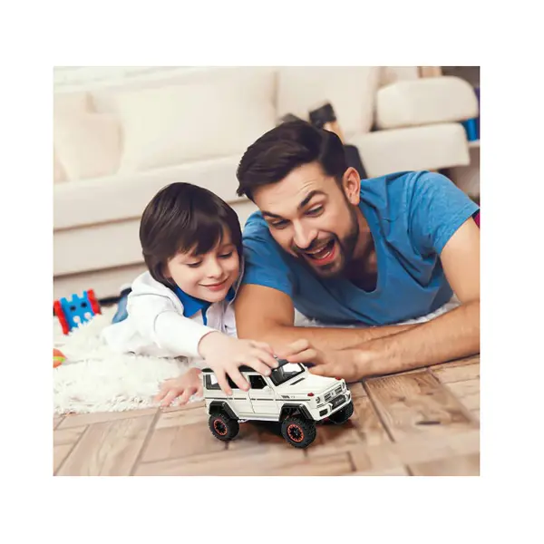 Masina Metal SUV 1:24 Clasa G500 6511110051782 CON-295