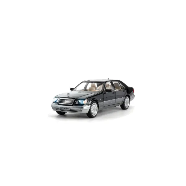 Mașină metalică Mercedes-Benz S-Class (W140), Sunete și lumini, scara 1:24