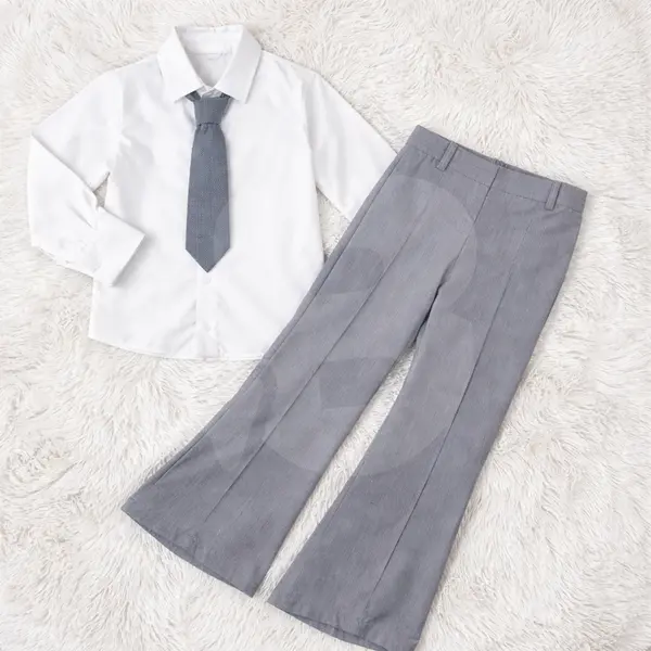 Compleu fete cu cămașă albă și pantaloni gri