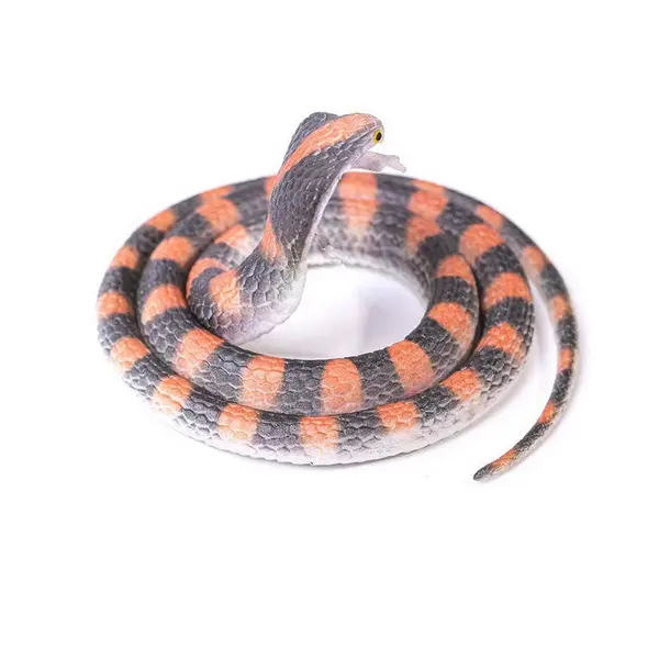 Șarpe de Jucărie tip Cobră din Cauciuc Flexibil, Textură Realistă, Lungime 65 cm