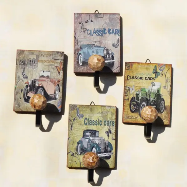 Cuier de Perete din Lemn Masiv, Stil Clasic Franțuzesc, Finisaj Elegant, Diverse Culori