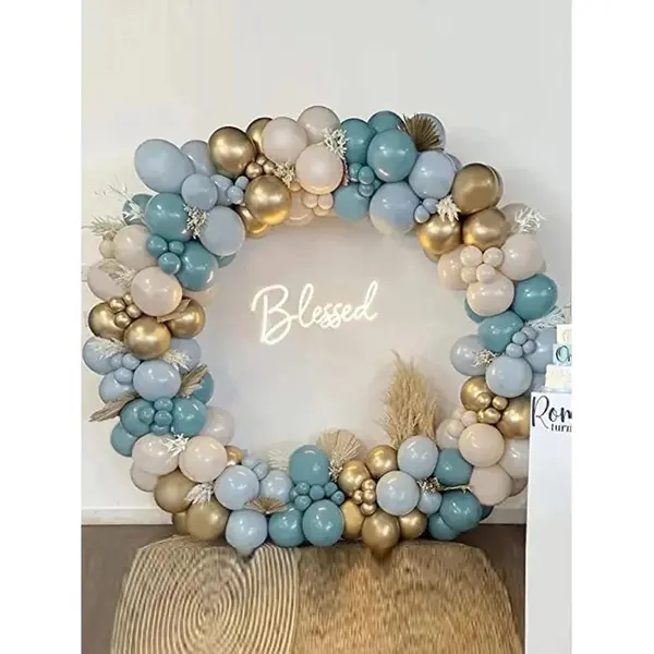 Baloane gri bej auriu incluse în set arcadă aniversare 151 piese