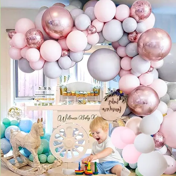 Baloane latex roz albastru auriu din set arcadă