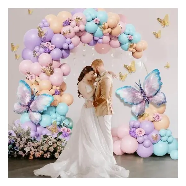Arcadă baloane pastel cu fluturași pentru fundal foto aniversare