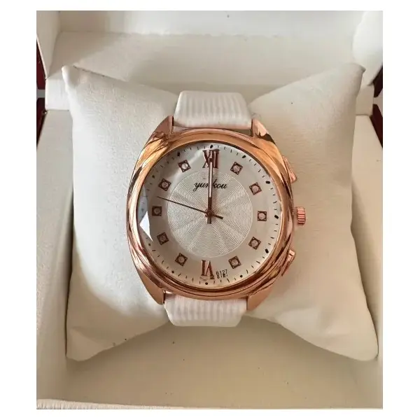 Ceas damă cu curea din piele albă și cadran decorativ