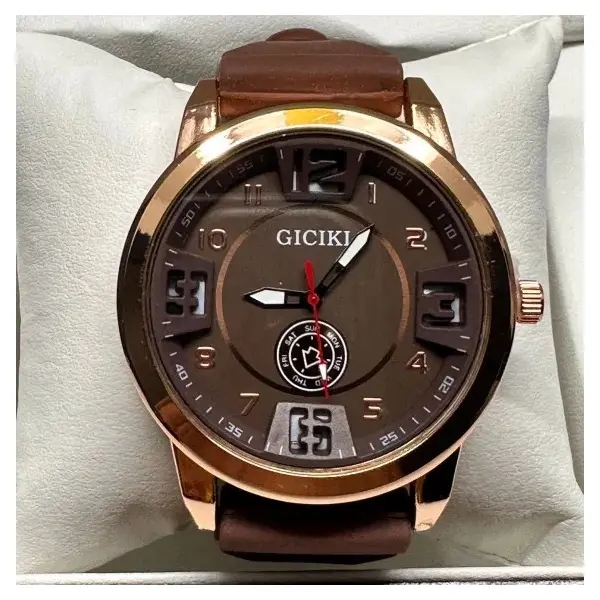 Ceas bărbat cu curea din silicon și carcasă rose gold, design sport-elegant