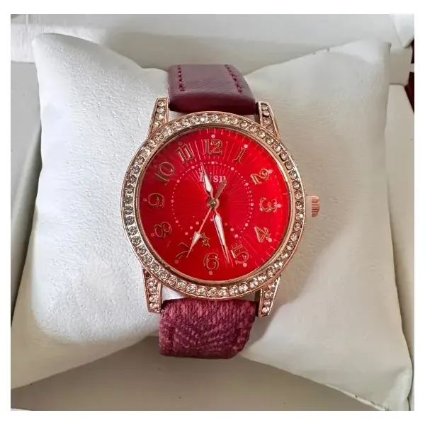 Ceas damă cu curea din piele roșie și cristale strălucitoare